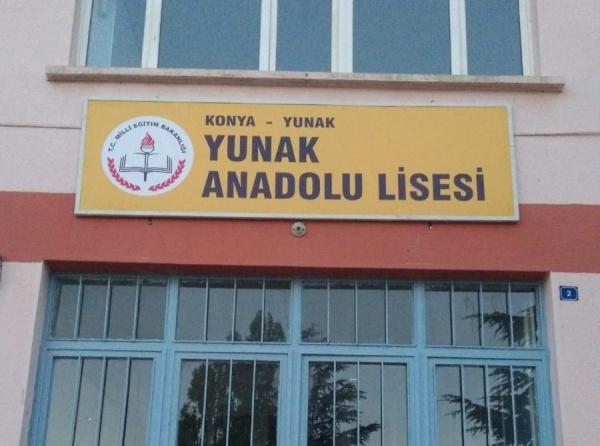Yunak Anadolu Lisesi Fotoğrafı